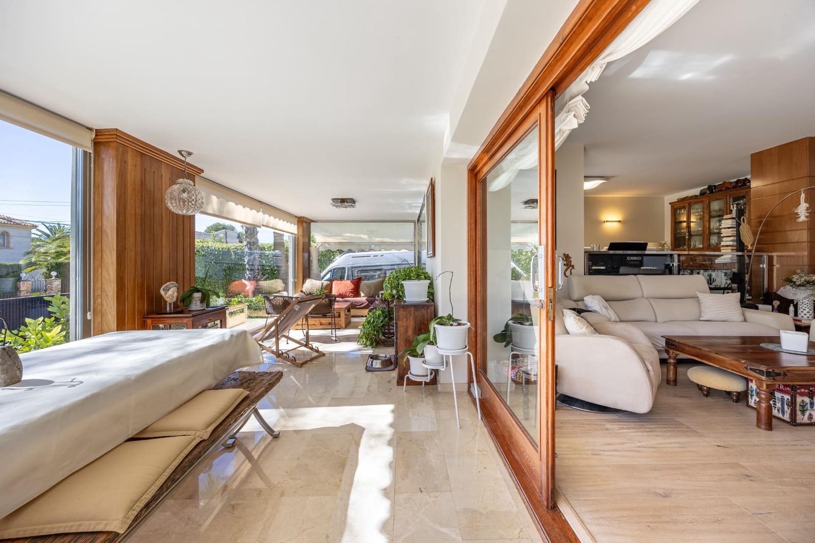 6 bedroom Villa for sale in Benidorm with pool garage - € 1,440,000 (Ref: 8610475)