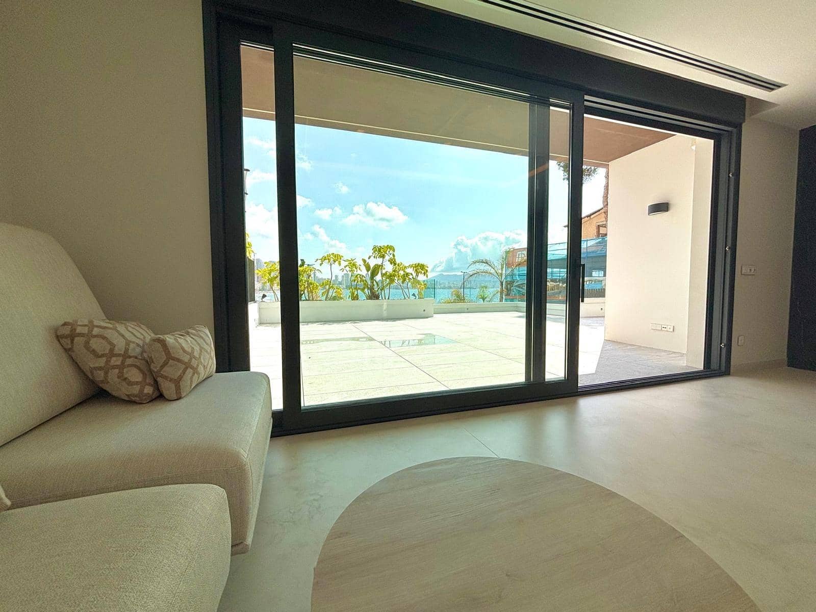 3 slaapkamer Appartement te koop in Benidorm met zwembad garage - € 1.650.000 (Ref: 8663291)