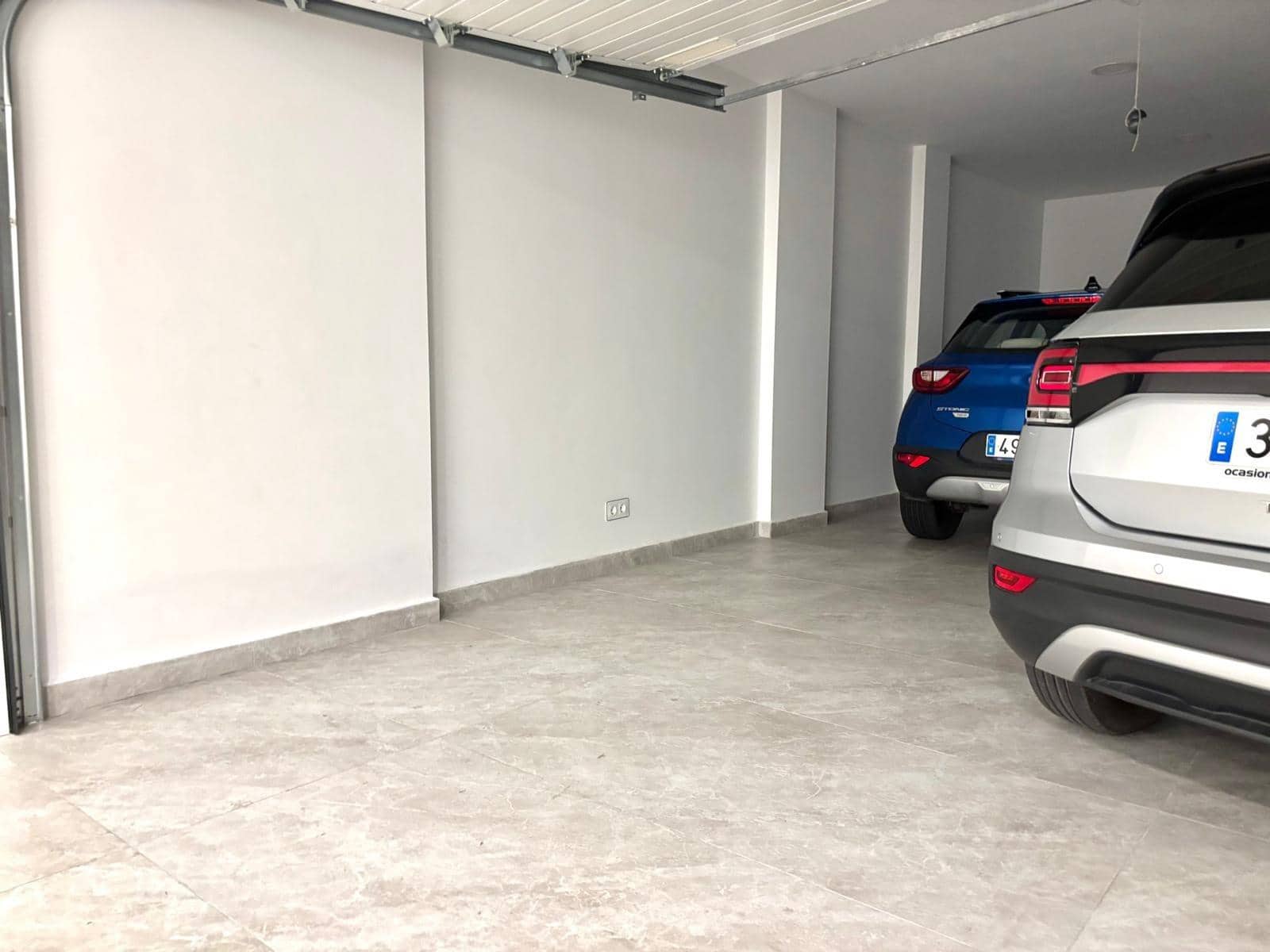 3 slaapkamer Appartement te koop in Benidorm met zwembad garage - € 1.650.000 (Ref: 8663291)