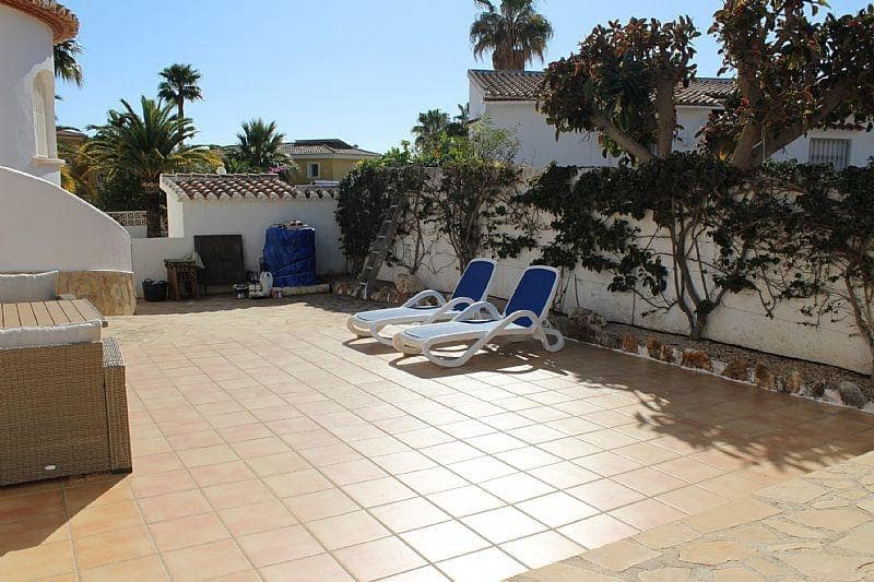 5 soverom Villa til salgs i Calpe / Calp med svømmebasseng garasje - € 695 000 (Ref: 8816142)