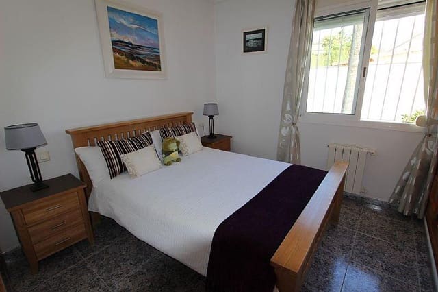 5 bedroom Villa for sale in Calpe / Calp with pool garage - € 695,000 (Ref: 8816142)