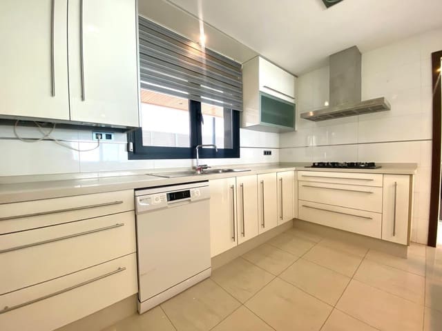4 slaapkamer Appartement te koop in Altea met zwembad garage - € 850.000 (Ref: 8886240)