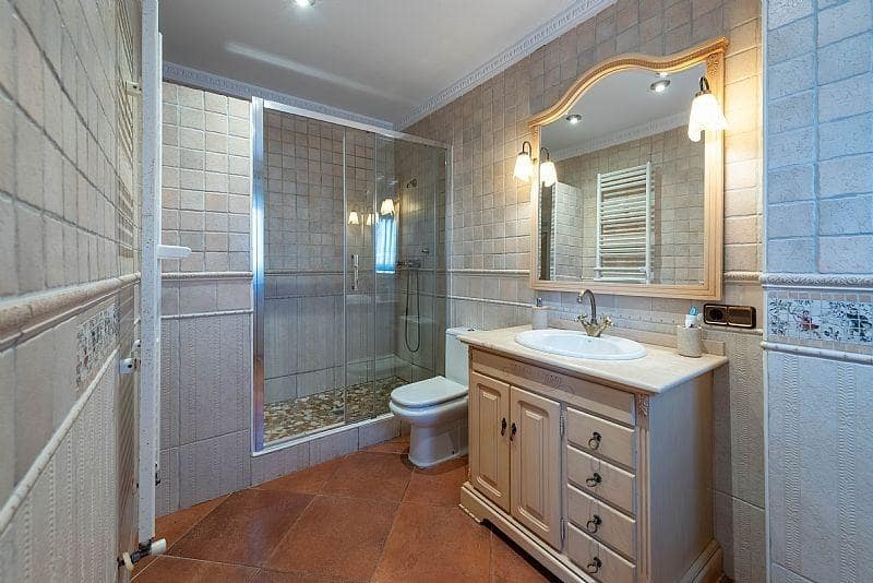 4 bedroom Villa for sale in Calpe / Calp with pool garage - € 2,520,000 (Ref: 8905550)