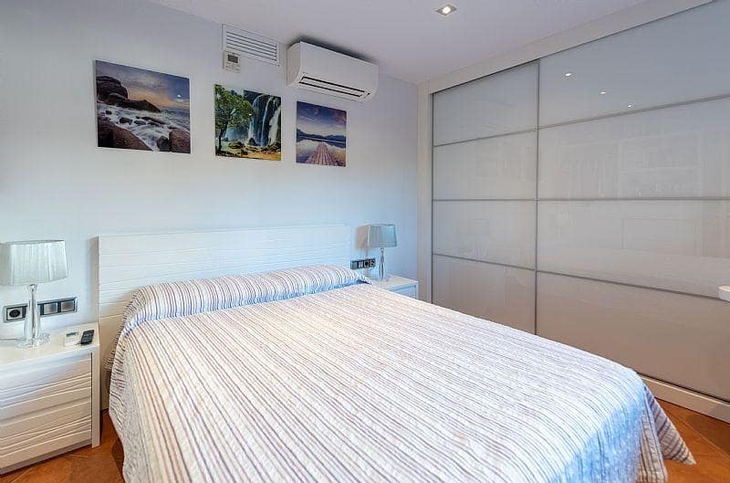 4 bedroom Villa for sale in Calpe / Calp with pool garage - € 2,520,000 (Ref: 8905550)