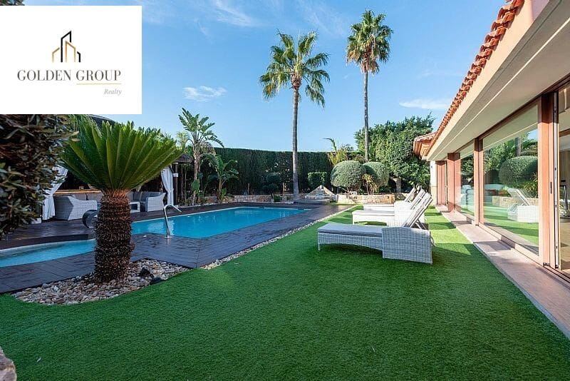 4 bedroom Villa for sale in Calpe / Calp with pool garage - € 2,520,000 (Ref: 8905550)