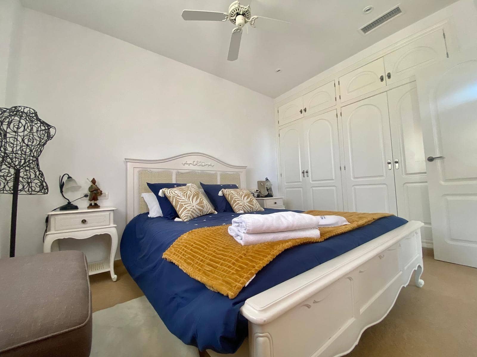 4 bedroom Villa for sale in Altea with pool garage - € 1,550,000 (Ref: 8961744)