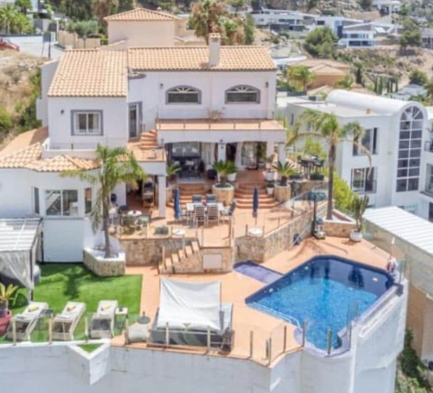 Chalet de 4 habitaciones en Altea en venta con piscina garaje - 1.550.000 € (Ref: 8961744)
