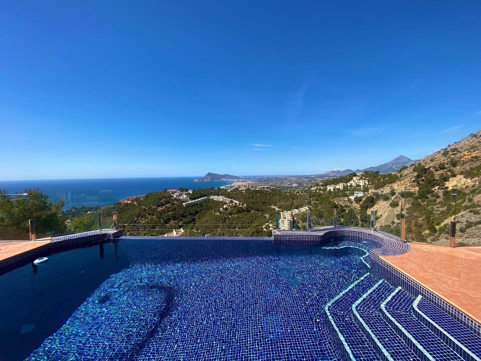 Chalet de 4 habitaciones en Altea en venta con piscina garaje - 1.550.000 € (Ref: 8961744)
