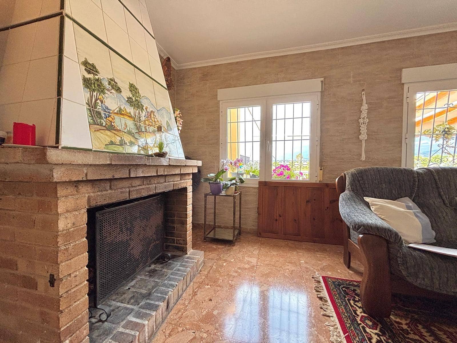 4 soverom Rekkehus til salgs i La Villajoyosa / Vila Joiosa med garasje - € 330 000 (Ref: 8972694)