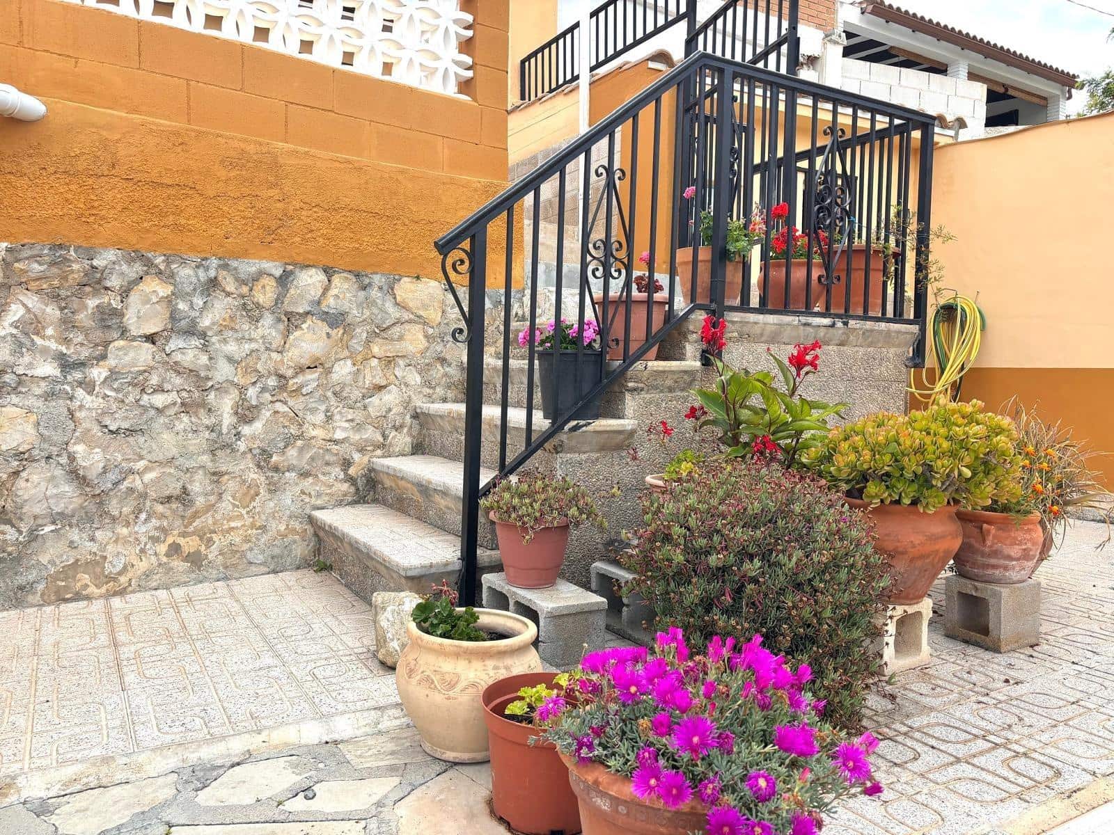 Adosado de 4 habitaciones en La Villajoyosa / Vila Joiosa en venta con garaje - 330.000 € (Ref: 8972694)