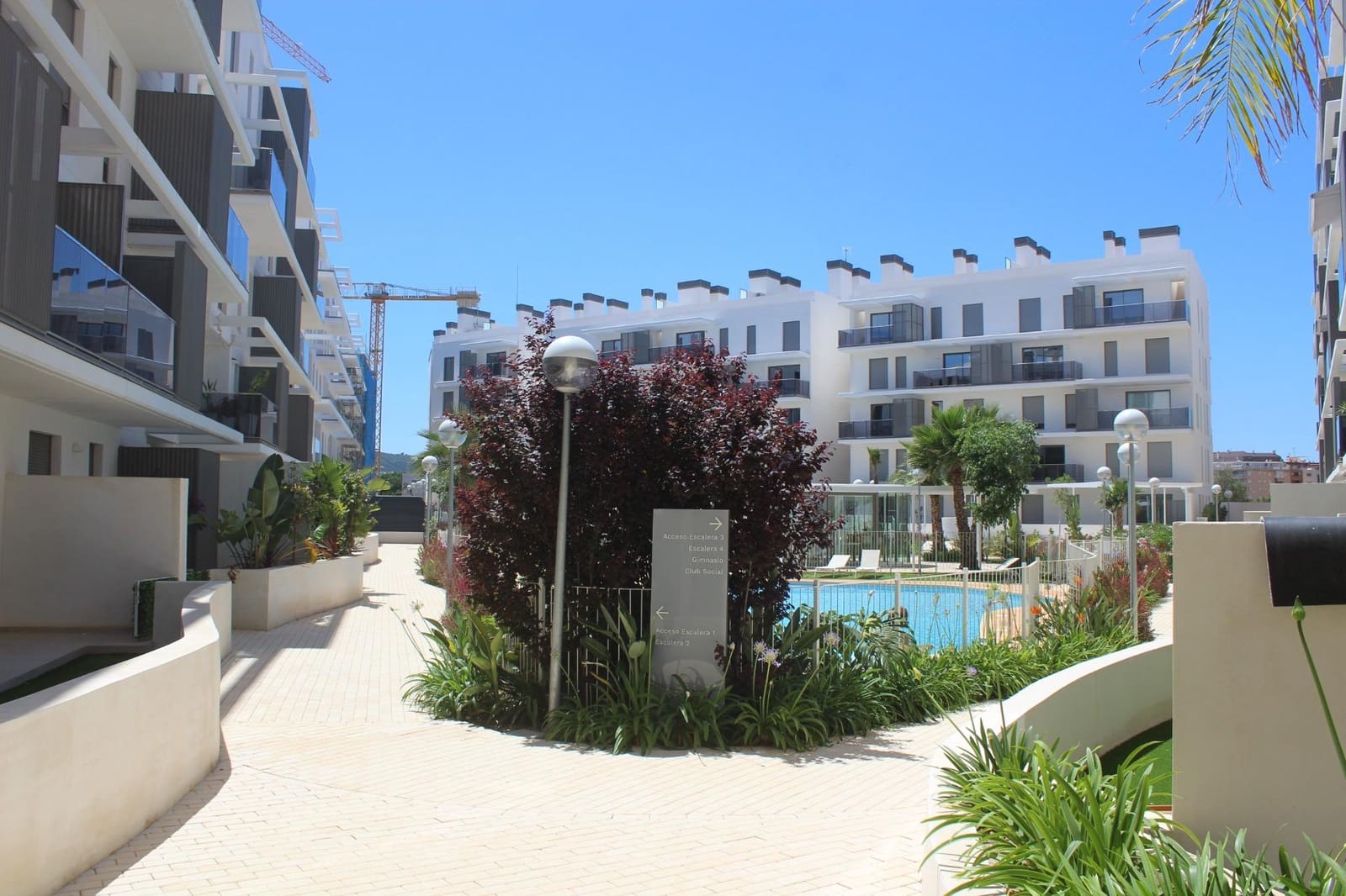 2 bedroom Apartment for sale in Denia with pool garage - € 372,000 (Ref: 9174628)