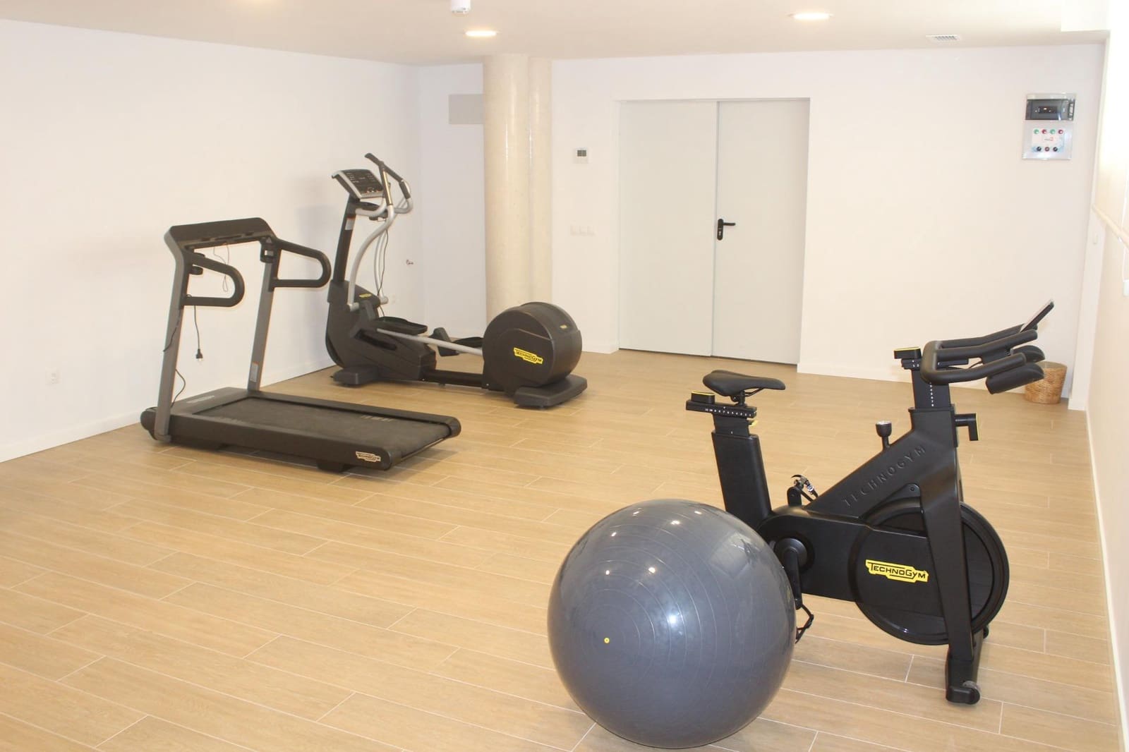 2 bedroom Apartment for sale in Denia with pool garage - € 340,000 (Ref: 9174628)