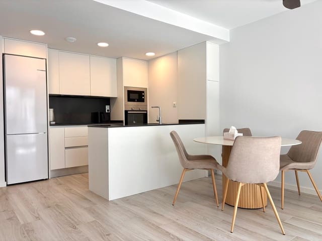 2 slaapkamer Appartement te koop in El Montgó, Dénia met zwembad garage - € 340.000 (Ref: 9174628)