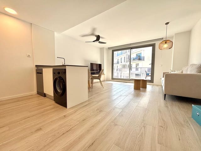 Apartamento de 2 habitaciones en El Montgó, Dénia en venta con piscina garaje - 359.000 € (Ref: 9174628)