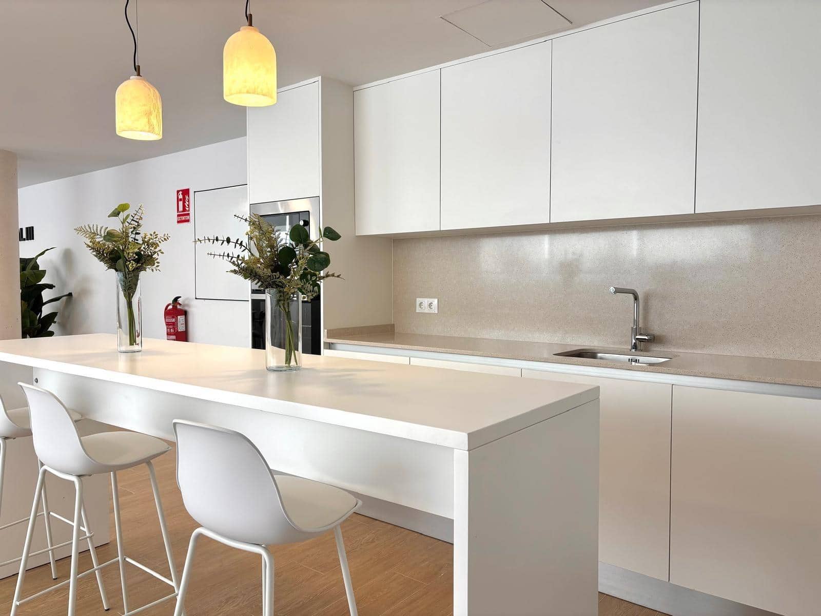 Apartamento de 2 habitaciones en Dénia en venta con piscina garaje - 359.000 € (Ref: 9174628)
