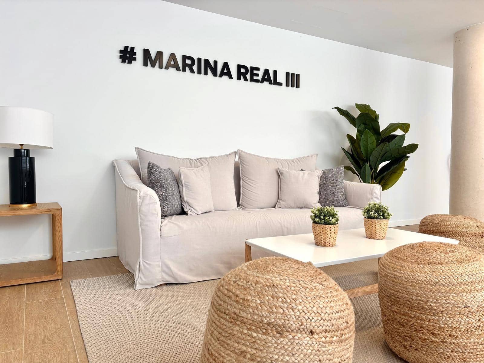 Apartamento de 2 habitaciones en Dénia en venta con piscina garaje - 359.000 € (Ref: 9174628)