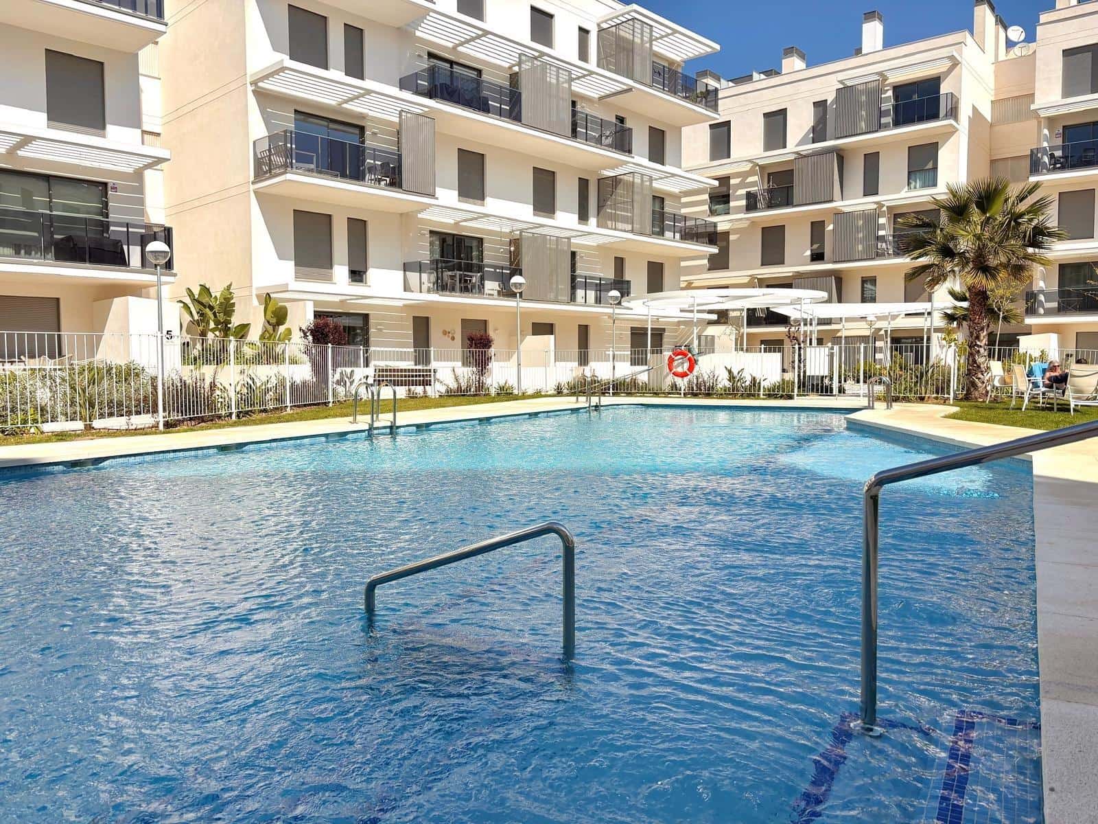 Apartamento de 2 habitaciones en Dénia en venta con piscina garaje - 359.000 € (Ref: 9174628)
