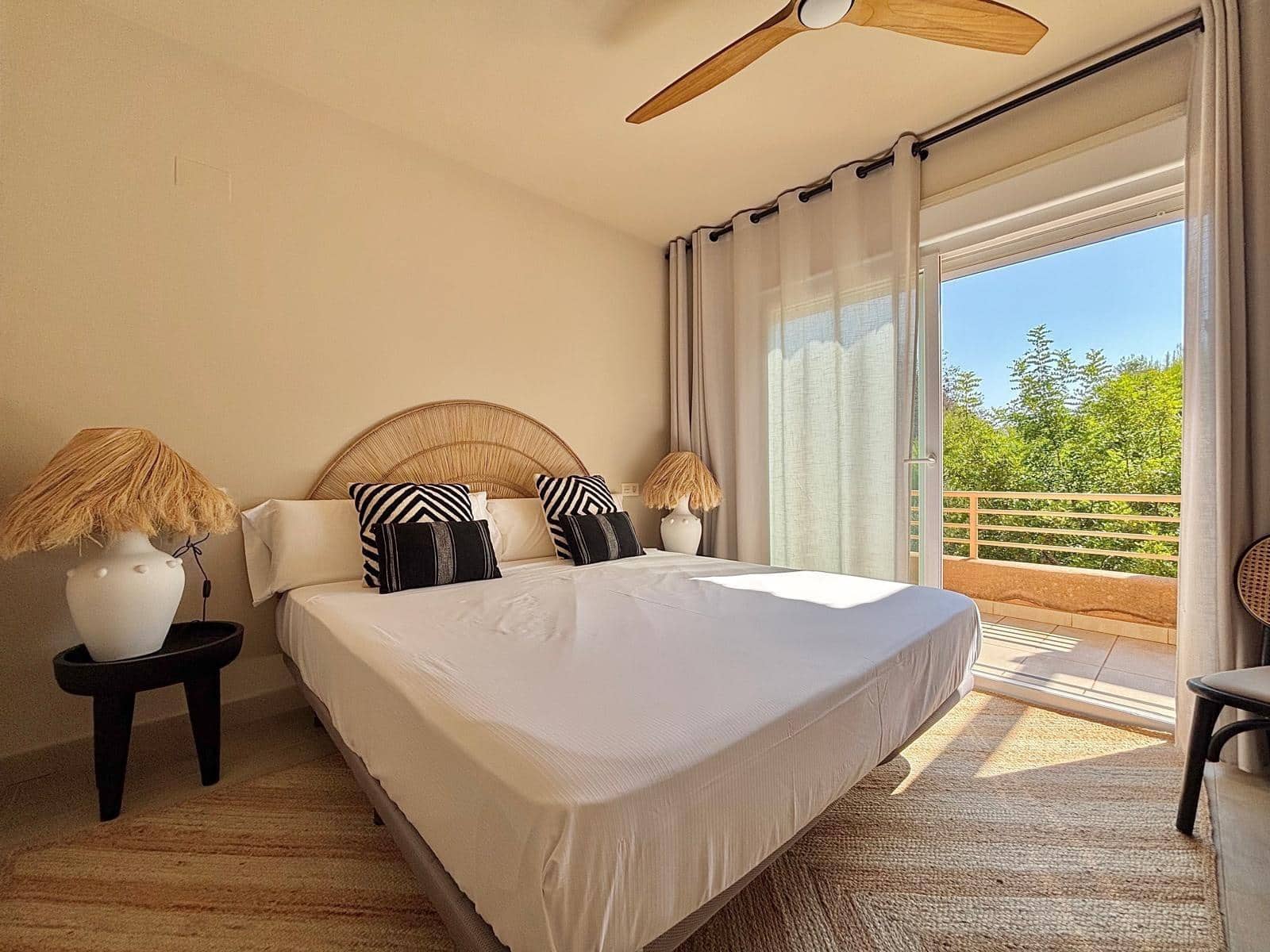 2 soverom Leilighet til salgs i Moraira med svømmebasseng garasje - € 390 000 (Ref: 9188621)