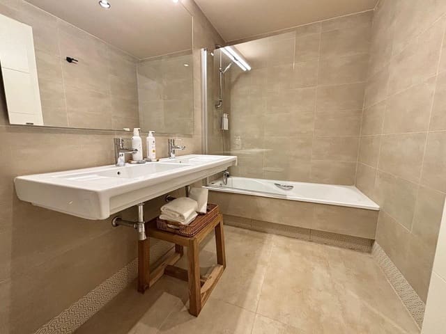 2 slaapkamer Appartement te koop in Moraira, Teulada-Moraira met zwembad garage - € 390.000 (Ref: 9188621)