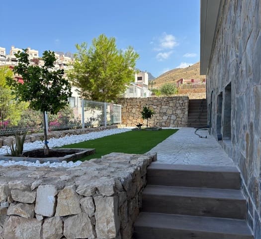 4 quarto Moradia para venda em Finestrat com piscina garagem - 860 000 € (Ref: 9191255)