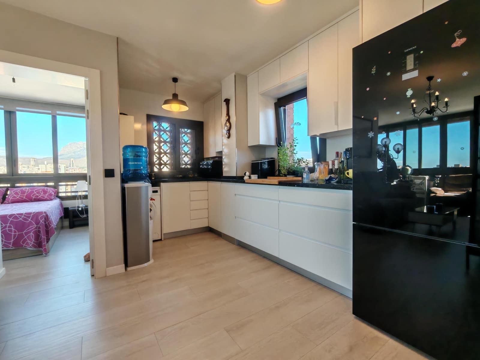 2 bedroom Penthouse for sale in Benidorm with pool - € 320,000 (Ref: 9462498)