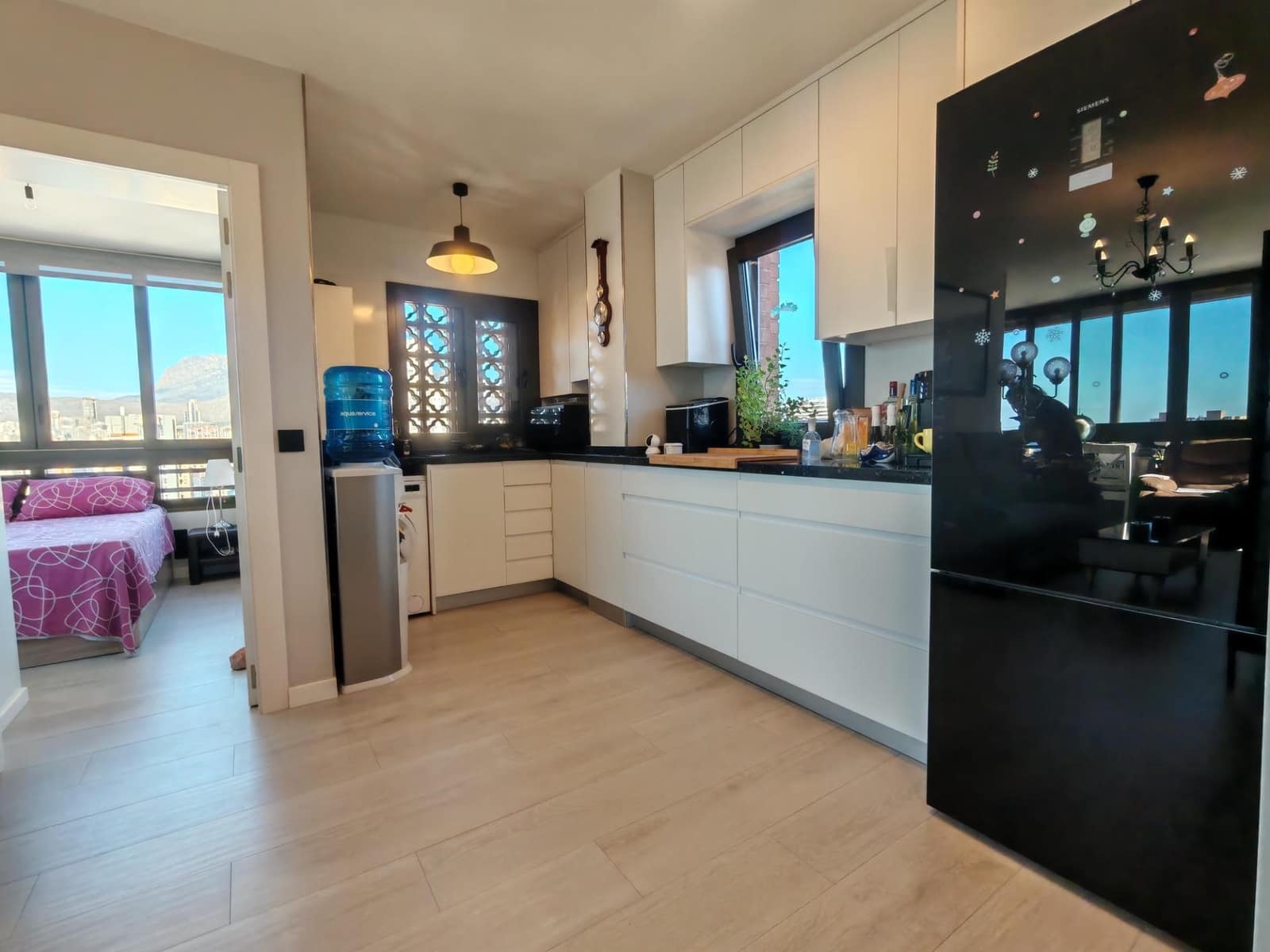 2 bedroom Penthouse for sale in Benidorm with pool - € 320,000 (Ref: 9462498)