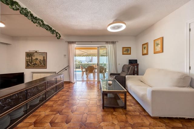 4 soveværelse Villa til salg i Coloma  , La Nucia med swimmingpool garage - € 730.000 (Ref: 9721848)