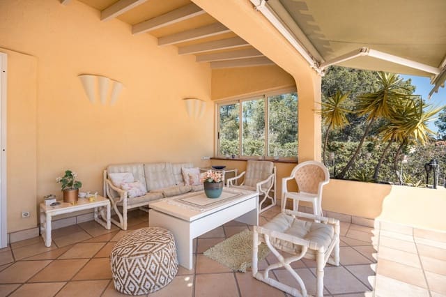 4 soveværelse Villa til salg i Coloma  , La Nucia med swimmingpool garage - € 730.000 (Ref: 9721848)