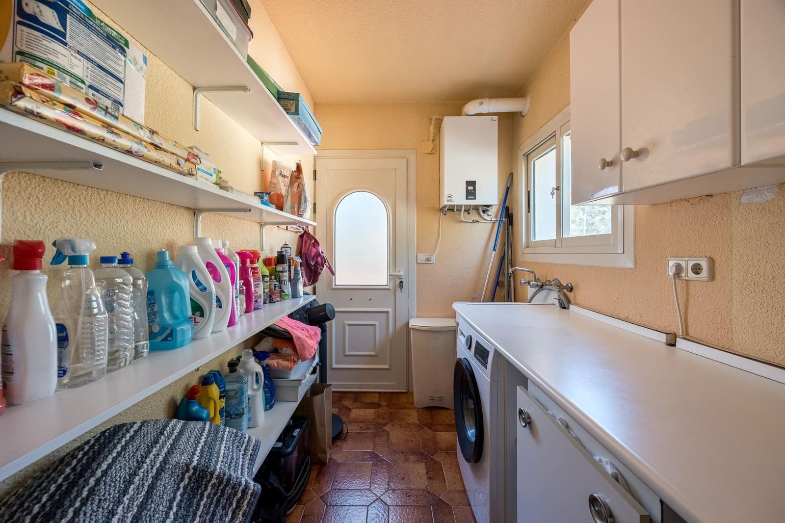 Chalet de 4 habitaciones en La Nucia en venta con piscina garaje - 730.000 € (Ref: 9721848)