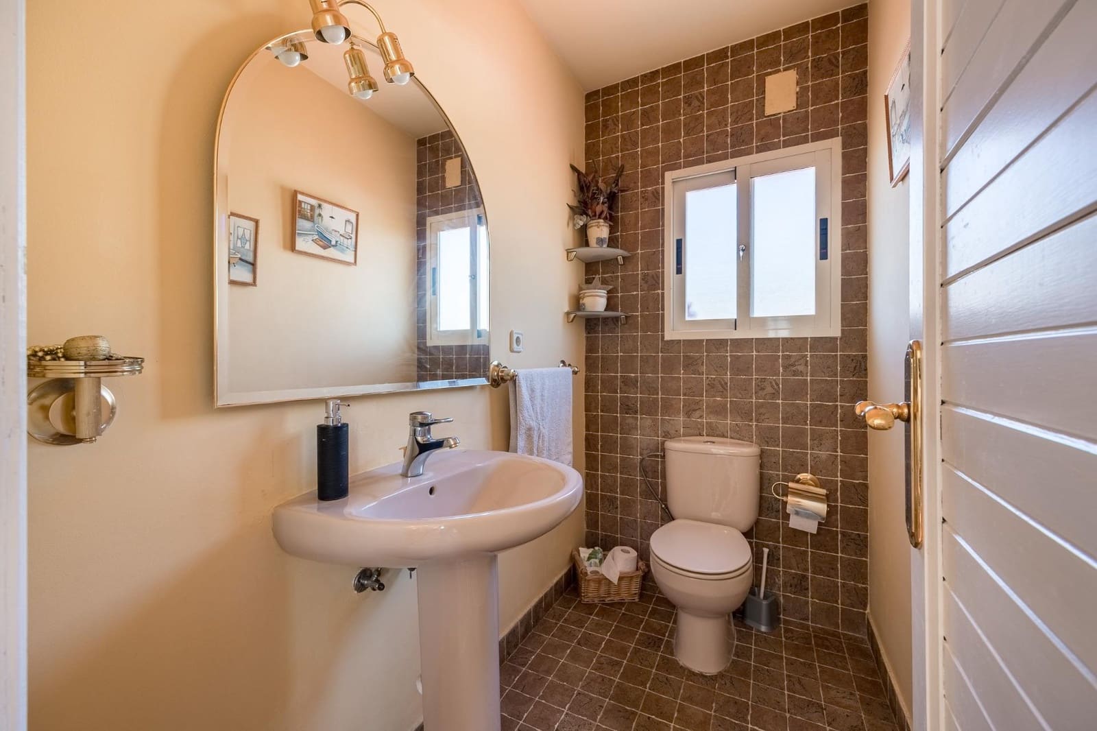 Chalet de 4 habitaciones en La Nucia en venta con piscina garaje - 730.000 € (Ref: 9721848)
