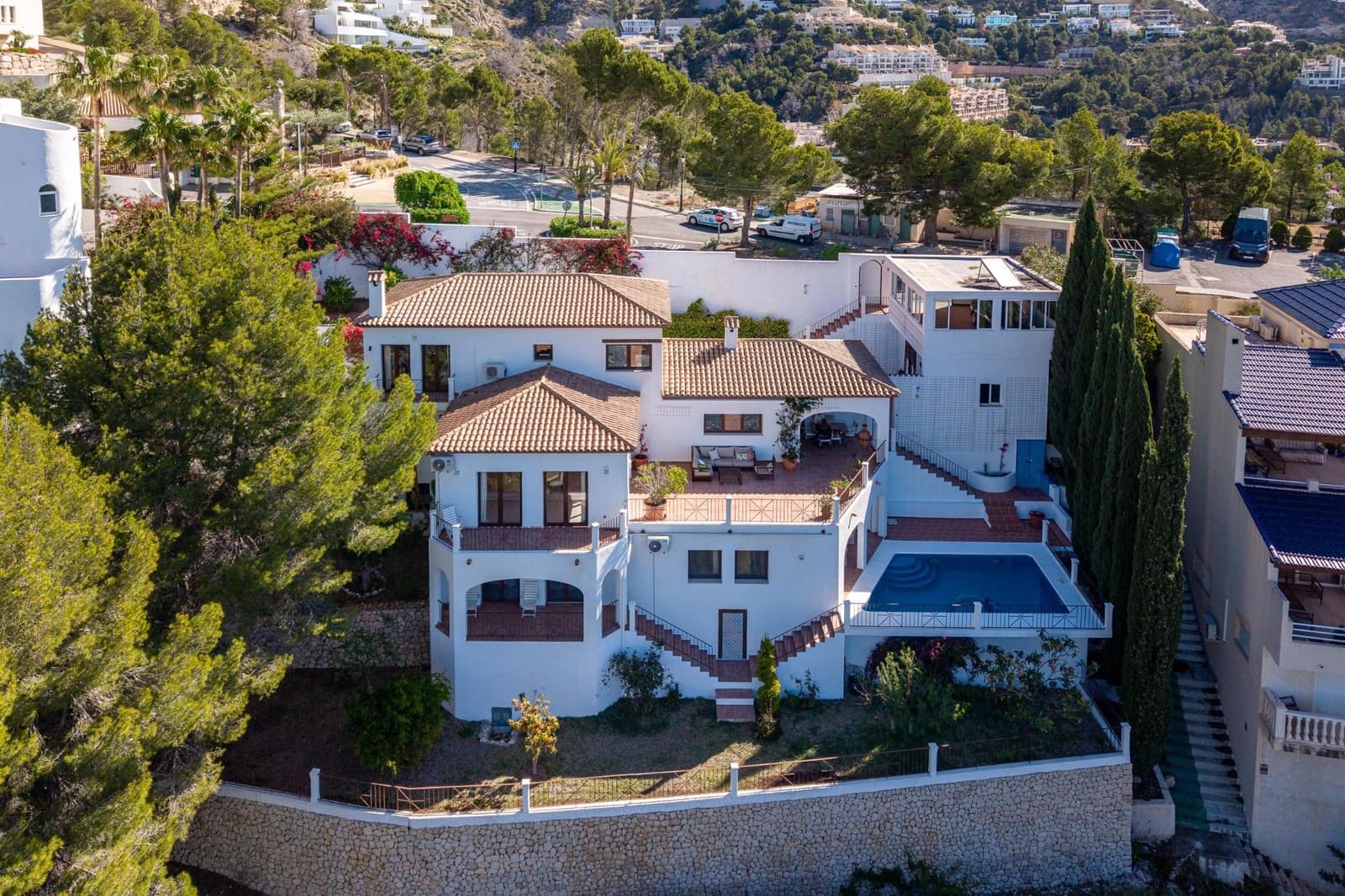 5 bedroom Villa for sale in Altea la Vella with pool garage - € 1,900,000 (Ref: 9836508)