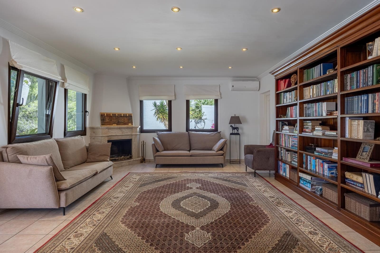 5 bedroom Villa for sale in Altea la Vella with pool garage - € 1,900,000 (Ref: 9836508)