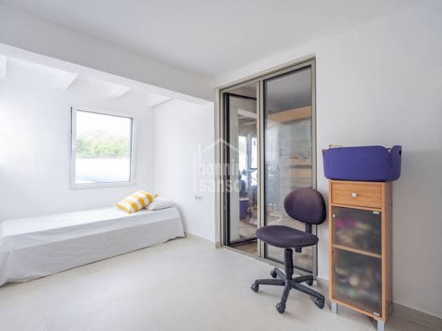 Piso de 6 habitaciones en Ciutadella, Ciutadella de Menorca en venta con garaje - 1.100.000 € (Ref: 10000525)
