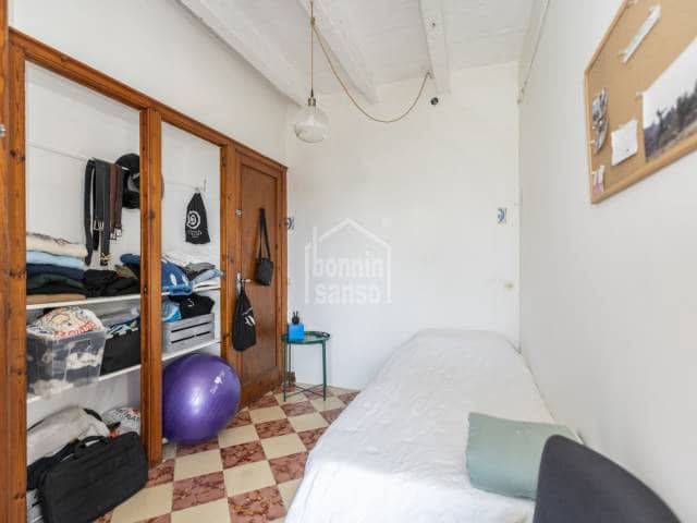 Piso de 6 habitaciones en Ciutadella, Ciutadella de Menorca en venta con garaje - 1.100.000 € (Ref: 10000525)