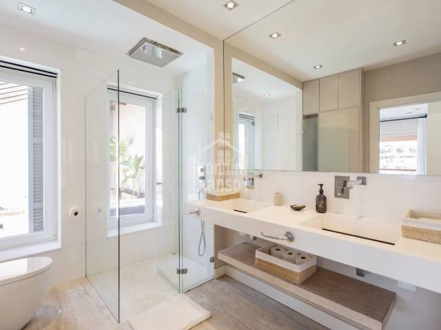 Chalet de 4 habitaciones en Mahón / Maó en venta con piscina garaje - 4.900.000 € (Ref: 10004454)