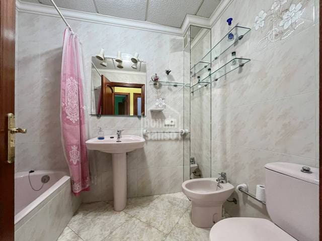 4 bedroom Flat for sale in Alayor / Alaior - € 400,000 (Ref: 10008063)