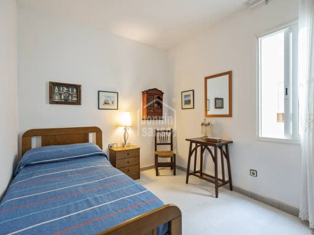 2 makuuhuone Ranta-asunto myytävänä paikassa Es Castell - 295 000 € (Ref: 10031146)