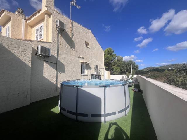4 soveværelse Byhus til salg i Son Servera med swimmingpool garage - € 498.000 (Ref: 10099126)