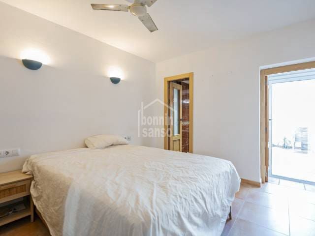 2 slaapkamer Flat te koop in Es Castell - € 285.000 (Ref: 10104271)