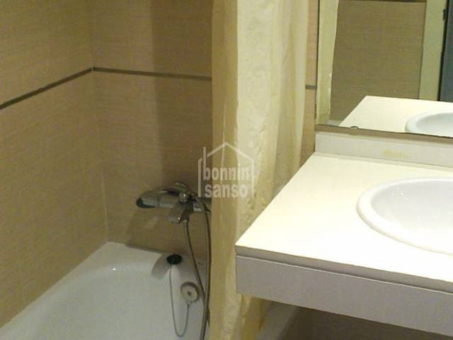Piso de 2 habitaciones en Ciutadella de Menorca en venta con piscina garaje - 340.000 € (Ref: 10111835)