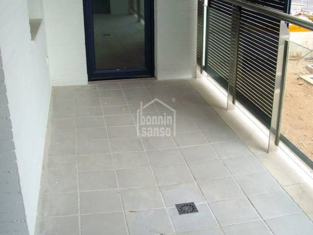 Piso de 2 habitaciones en Ciutadella de Menorca en venta con piscina garaje - 340.000 € (Ref: 10111835)
