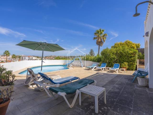 6 sovrum Villa till salu i Es Castell med pool garage - 1 150 000 € (Ref: 10130132)
