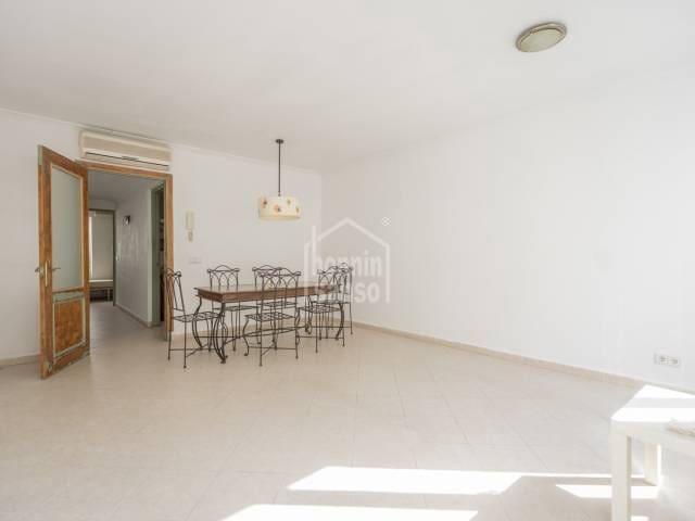 2 soverom Penthouse til salgs i Mahón / Maó med garasje - € 330 000 (Ref: 10147433)