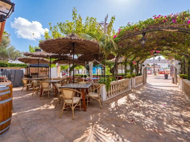 4 soverom Strandleiligheter til salgs i Ciutadella, Ciutadella de Menorca med svømmebasseng garasje - € 2 728 000 (Ref: 10163209)