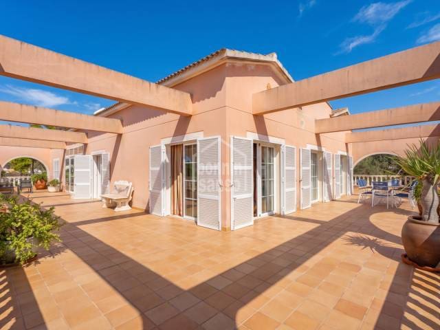 4 slaapkamer Strandappartement te koop in Ciutadella, Ciutadella de Menorca met zwembad garage - € 2.728.000 (Ref: 10163209)