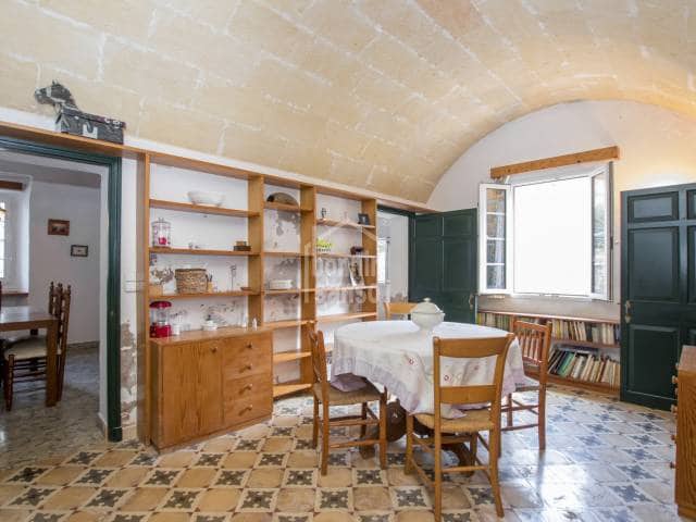 5 quarto Casa em Banda para venda em Ciutadella de Menorca com garagem - 860 000 € (Ref: 3677414)
