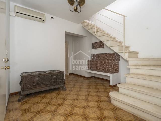 8 bedroom Penthouse for sale in Mahón / Maó - € 595,000 (Ref: 4077816)