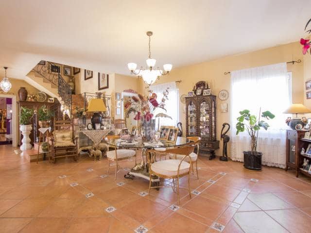 5 slaapkamer Villa te koop in Mahón / Maó met zwembad garage - € 2.470.000 (Ref: 4629873)