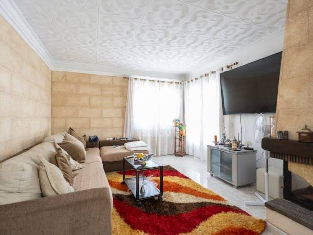 5 sypialnia Willa na sprzedaż w Es Castell z basenem garażem - 1 200 000 € (Ref: 4661772)