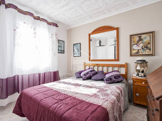 5 sypialnia Willa na sprzedaż w Es Castell z basenem garażem - 1 200 000 € (Ref: 4661772)